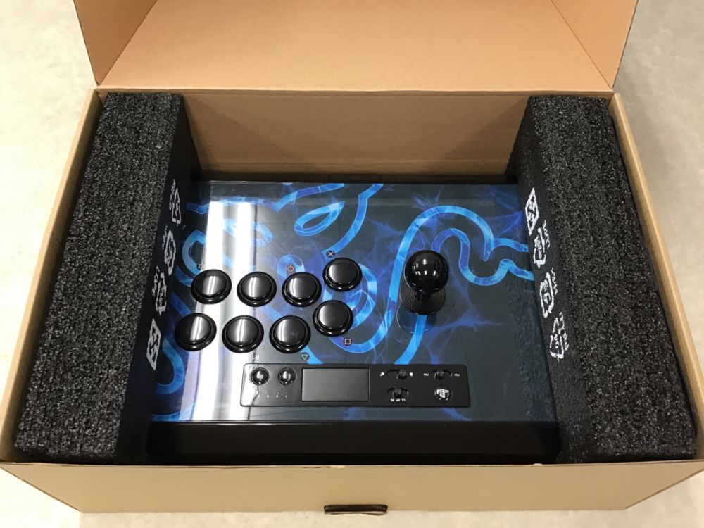 動作未確認 RAZER/レイザー PS4・PS3対応 アーケードスティック PANTHERA 父ノ背中 直筆サイン入り /パンテラ