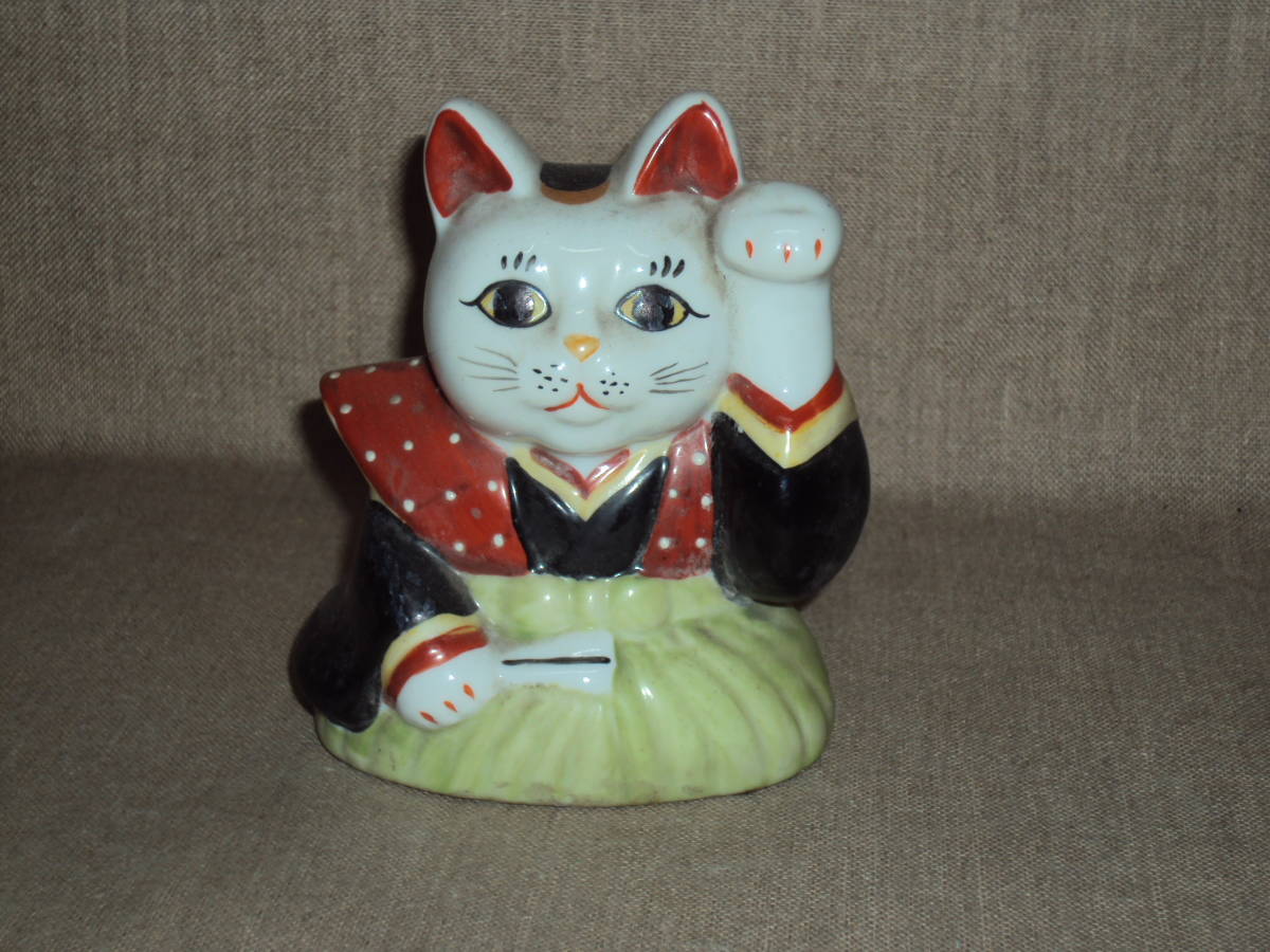 陶器・招き猫。瀬戸。伊万里。三川内。