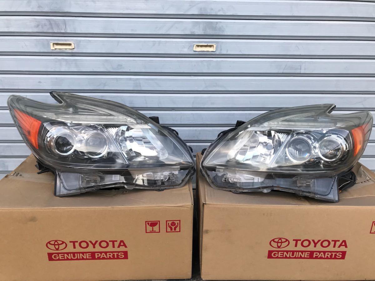 30プリウス後期 USヘッドライト（本物） LED コンピューター付き US 