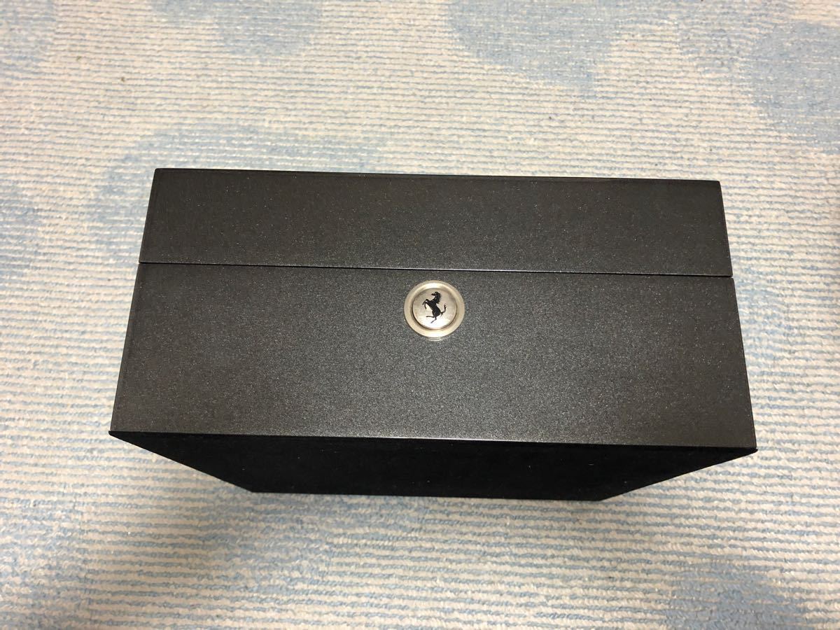 フェラーリ 時計 空箱 ケース 黒 きれい 艶あり 空箱（腕時計）の通販