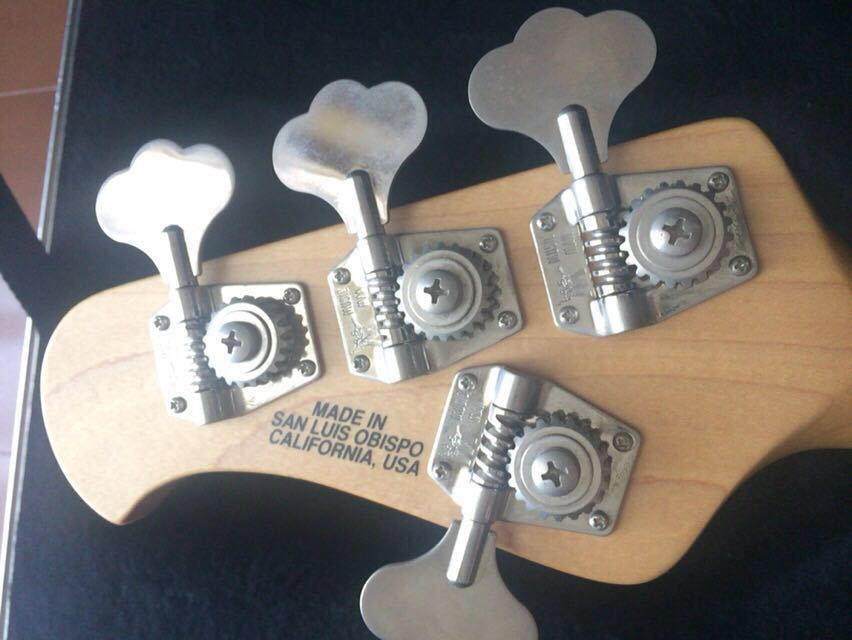 Musicman Stingray USA ホワイト 白 色ヤケ有 裏通し 完動品 傷少な目