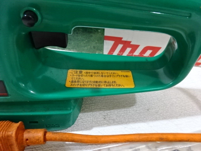 Makita UM1010 グリーン系 芝刈り機 元箱 替え刃付き コード無し