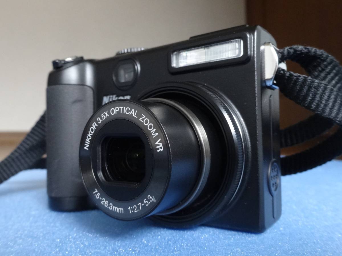 Nikon COOLPIX P5100、12.1メガピクセル、実用品 Nikon Coolpix P5100 