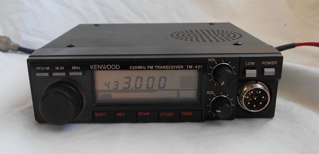  TM-421 ケンウッド430MHｚFM10W 使い捨て無線機 動作もジャンク(モービル)｜売買されたオークション情報、yahooの商品情報をアーカイブ公開 - オークファン モービル