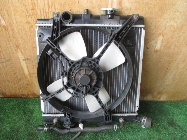 デミオ DW3W ラジエター ラジエーター A/T用