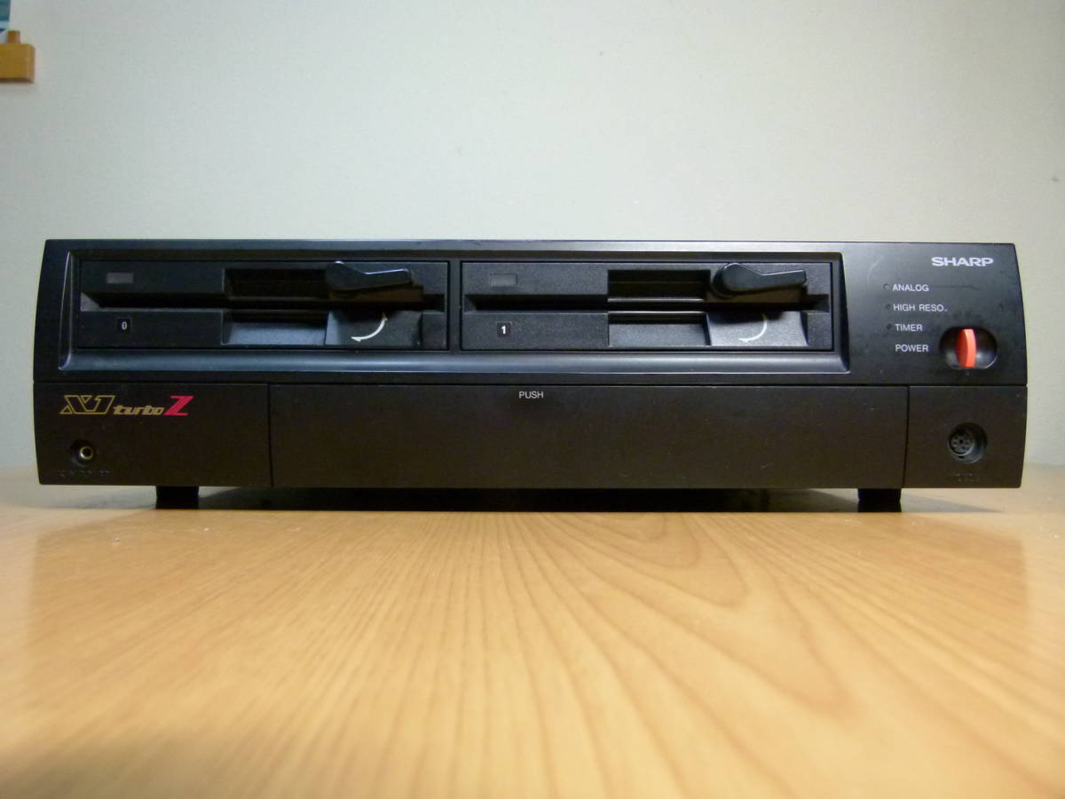 シャープ SHARP X1 turboZ III (CZ-888C-BK) +キーボード(パソコン