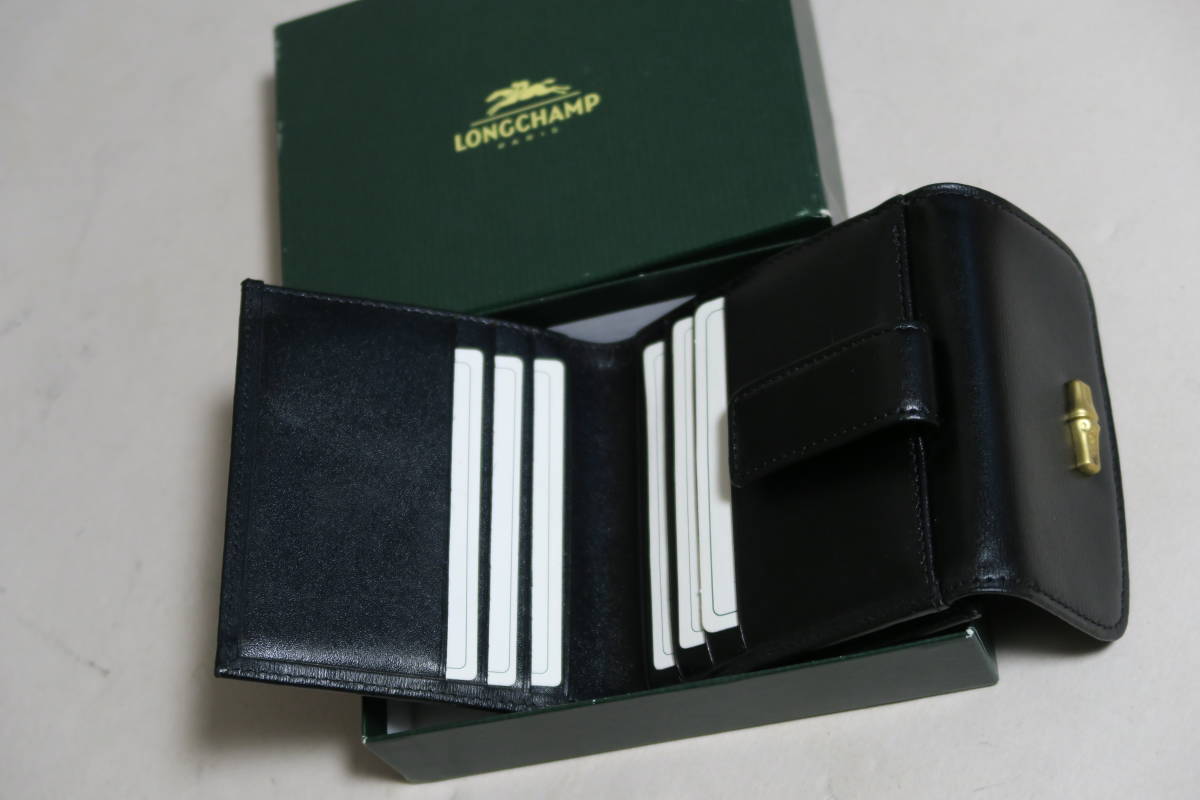 外国製LONCCHAMPーの財布です_2