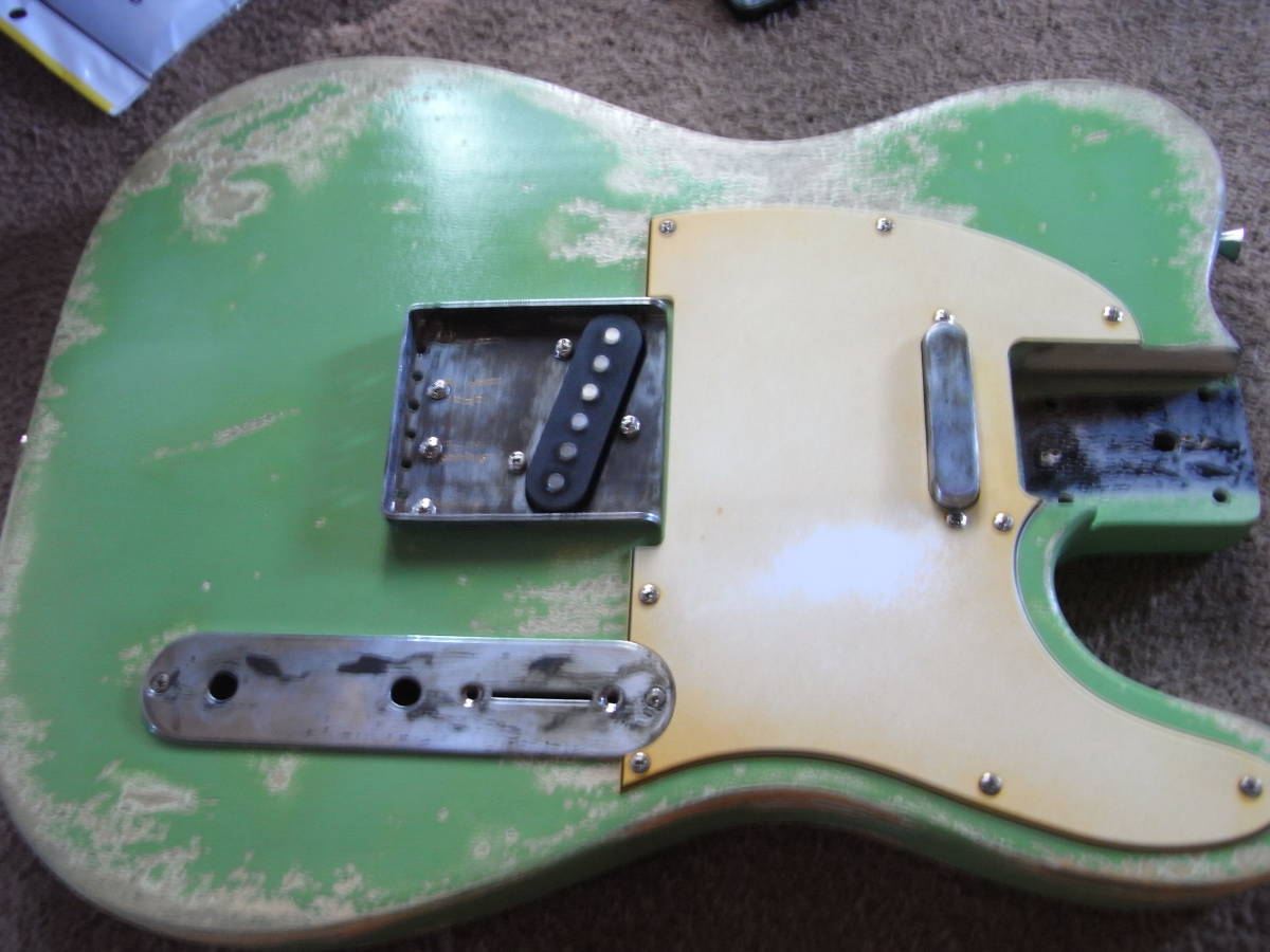 レリック加工ギターレリックしてみたやり方 詳細不明 ダメージ加工