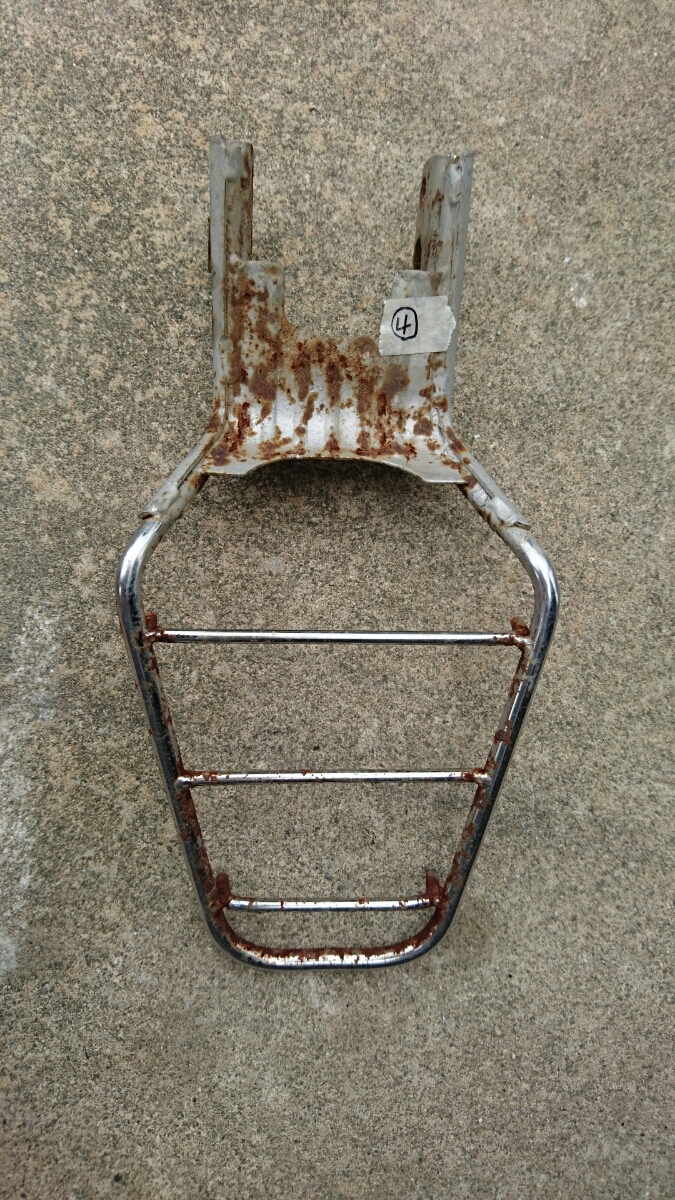 ホンダ 4Lモンキー 純正リヤキャリア81200-130-690XW HONDA Z50 4L