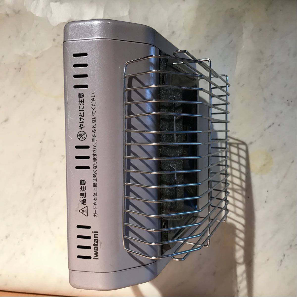 A68★ Iwatani　イワタニ　カセットガスストーブ　CB-STV-2　動作品 Iwatani イワタニ カセットガスストーブ 岩谷産業株式会社 カセットガス暖房機シリーズ・インテリア Iwatani（イワタニ）のカセットガスストーブ3選！メリットや安全に使う