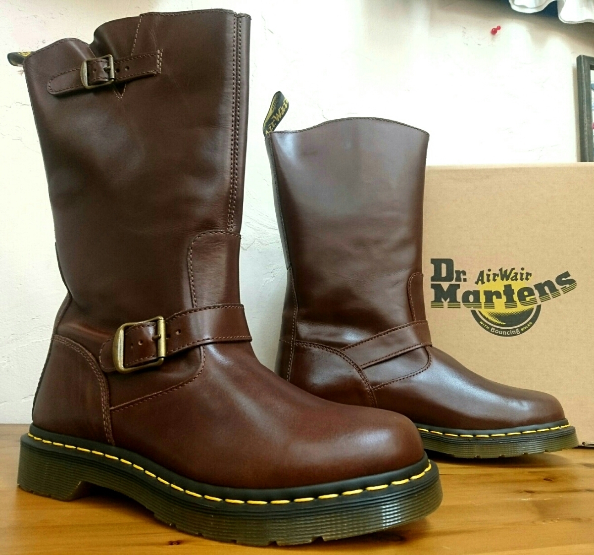 【正規品，低価】 試し履きのみ/ Dr.Martens/ドクターマーチン CASE エンジニアブーツ UK7 25.5-26cm相応 茶(UK7)｜売買されたオークション情報、yahooの商品情報をアーカイブ公開 - オークファン UK7