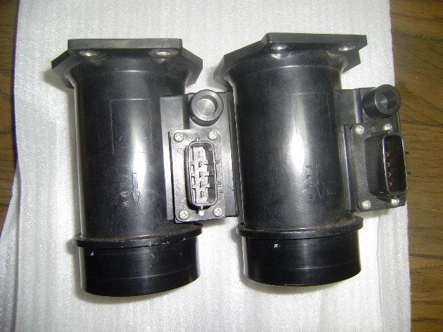 新作，新品 スカイラインGT-R 日産純正エアフロ　２個セット 検bnr32gtrrb26bnr34 22680-05u00
