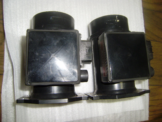 新作，新品 スカイラインGT-R 日産純正エアフロ　２個セット 検bnr32gtrrb26bnr34 22680-05u00