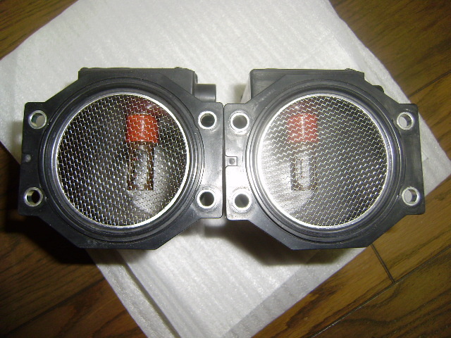 新作，新品 スカイラインGT-R 日産純正エアフロ　２個セット 検bnr32gtrrb26bnr34 22680-05u00