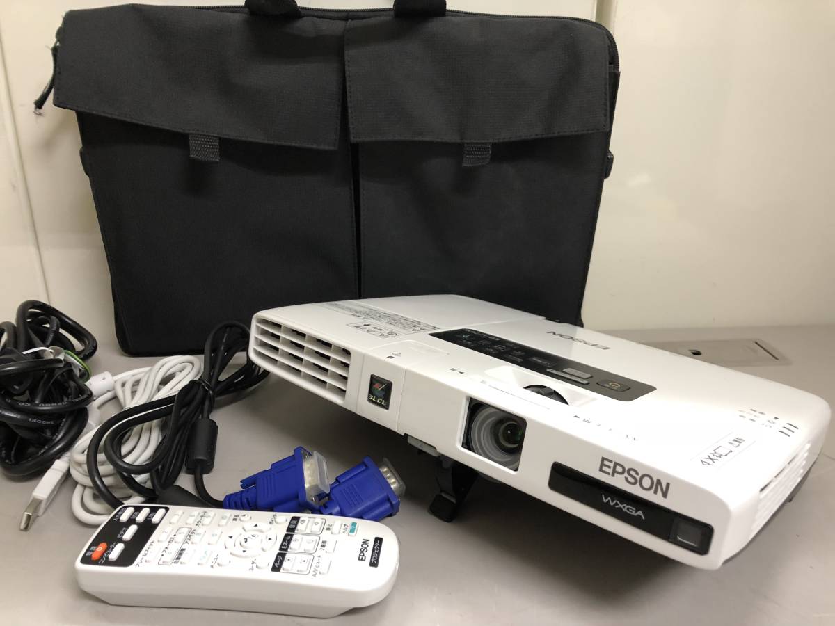 良品】EPSON EB-1776W 3LCD液晶プロジェクー 3000ルーメン/273時間