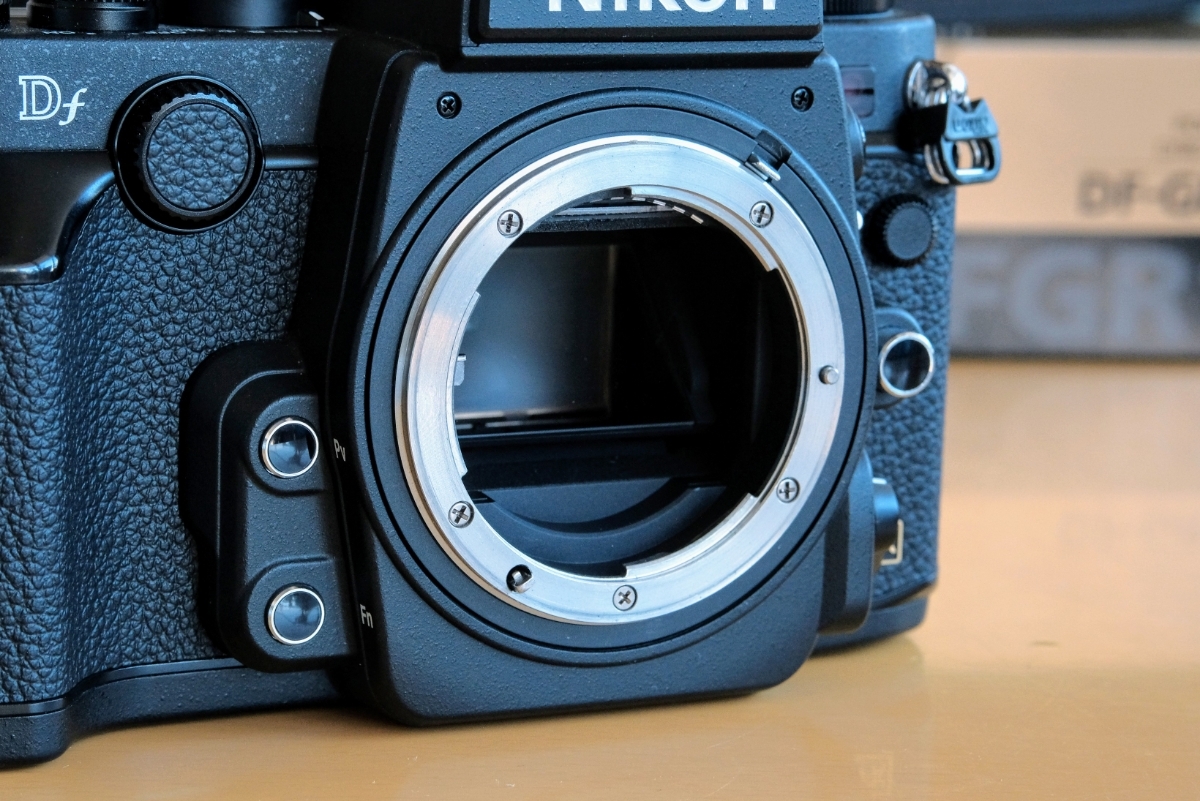 ☆送料無料☆Nikon DF ブラック ボディ ＋AF-S NIKKOR 50mm f/1.8G 