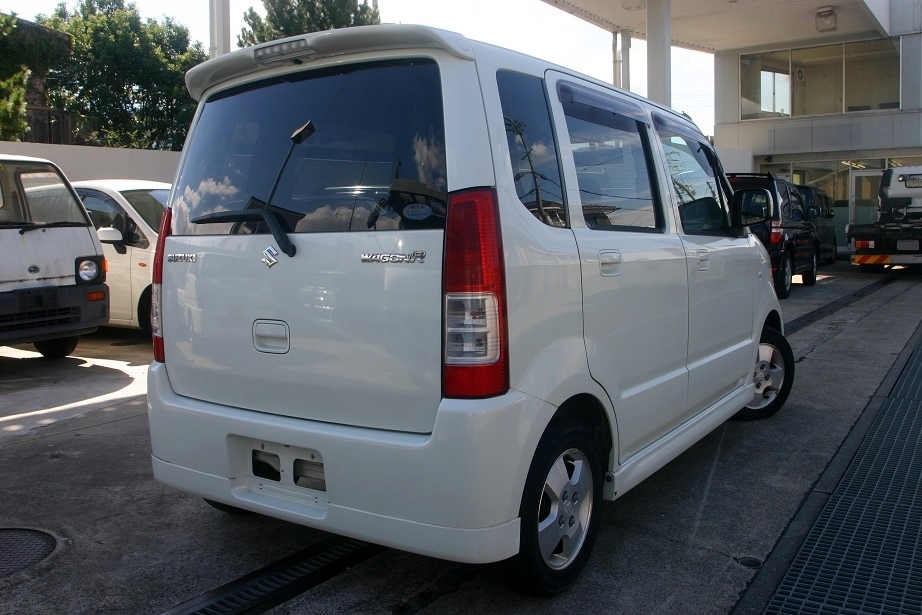 ニッサンY32グロリアグランツーリスモ10.9万キロ車検31年6月 本車検32年