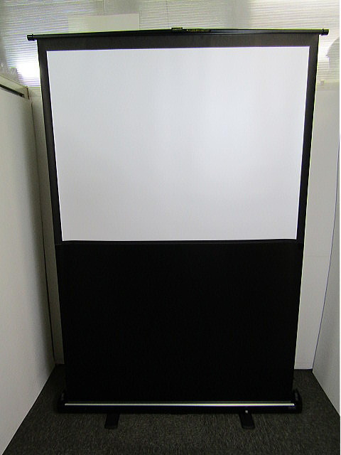 た5● IZUMI-COSMOプロジェクタースクリーン 持ち運び可能 自立式 中古品】IZUMI-COSMO泉 モバイルスクリーン【プロジェクション