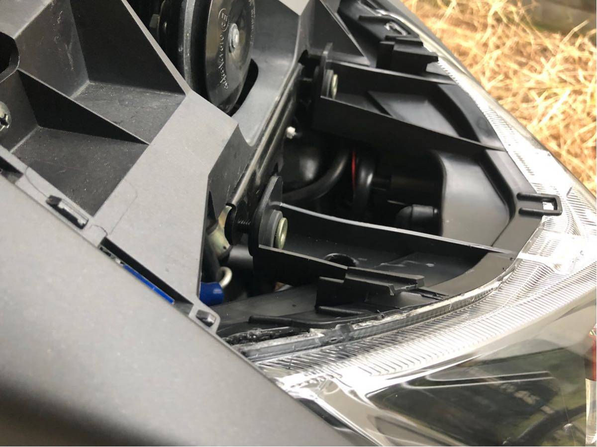 シグナス X 4型 プロジェクターヘッドライト デビルアイ 4型 