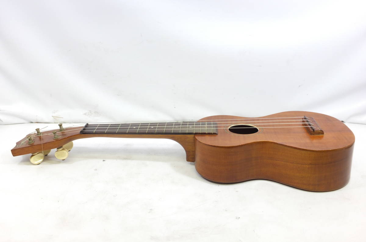 【a07321】 Famous UKULELE フェイマス FU-15 ビンテージ ウクレレ 楽器 格安スタート