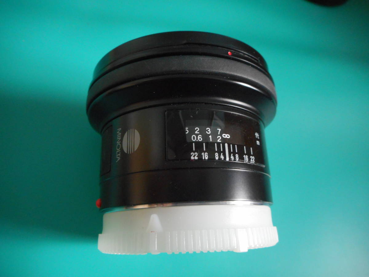♪訳あり♪MINOLTA♪ AF 20mm♪ F2.8 ♪αマウント♪ 広角単焦点レンズ フード+ケース付♪