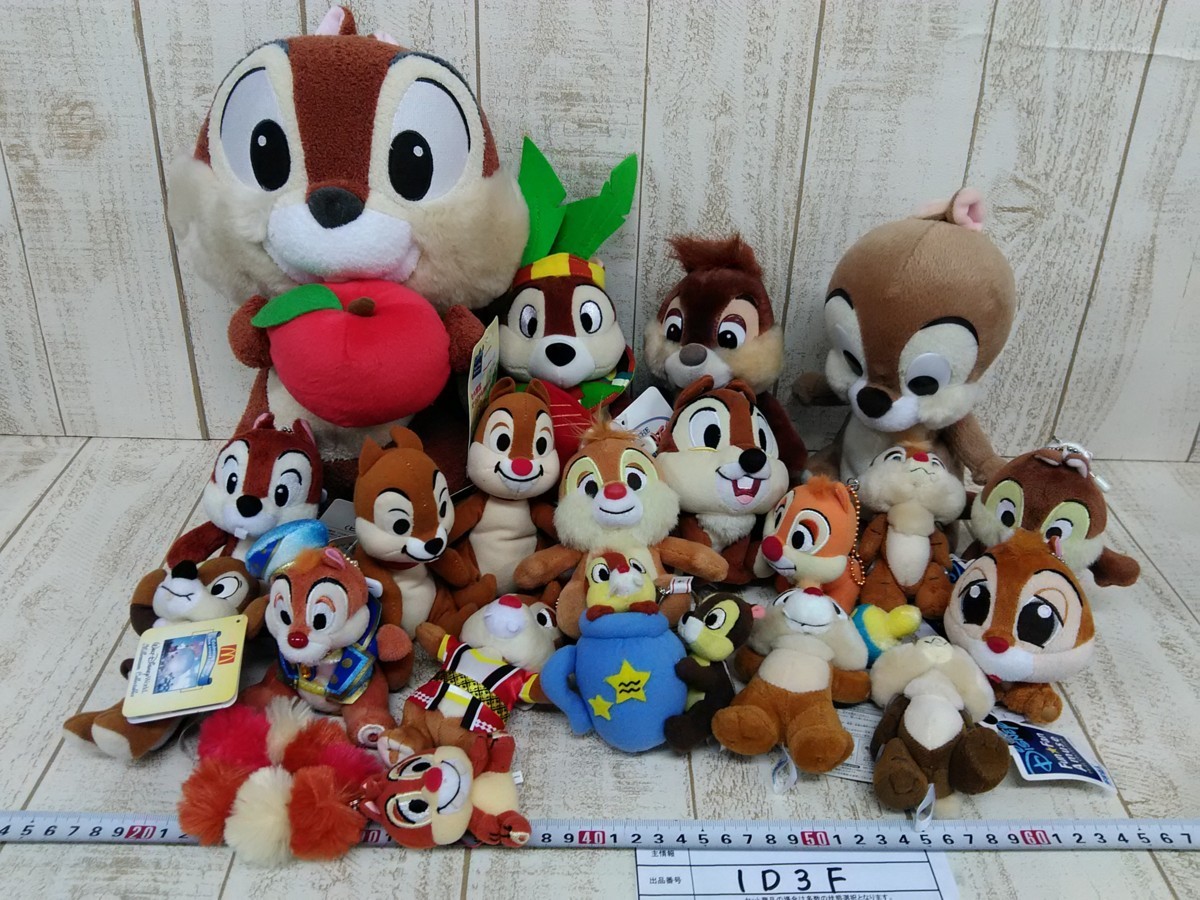 ディズニー ぬいぐるみバッジ チップとデール チップ - デール 