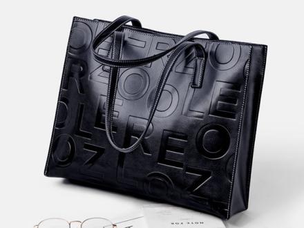  1円スタート 最落あり# Z 大容量レディースお洒落トートバッグ 牛床革 黒(牛革)｜売買されたオークション情報、yahooの商品情報をアーカイブ公開 - オークファン 牛革