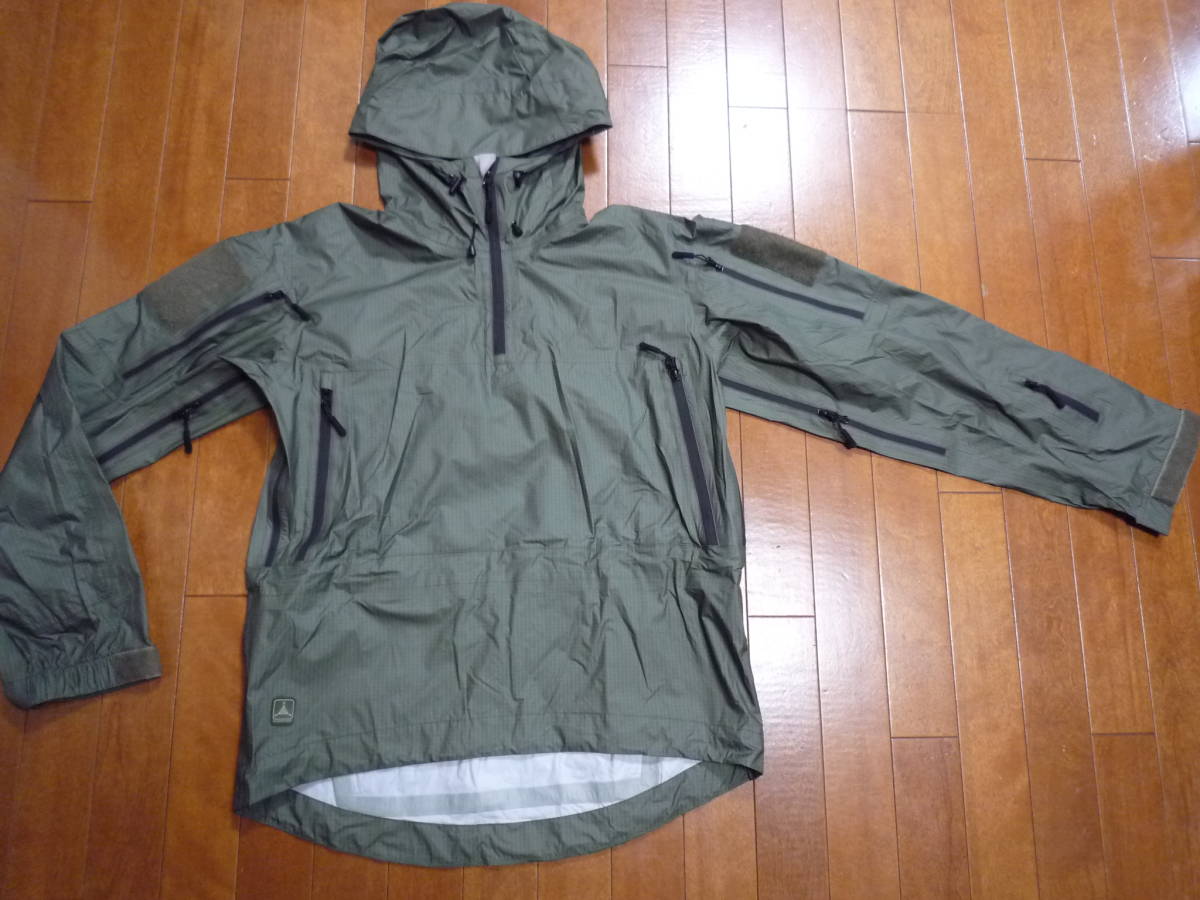 TAD GEAR（TRIPLE AUGHT DESIGN）タドギア☆防水・防風・軽量ナイロン 