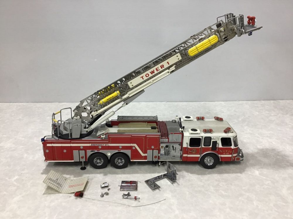 フランクリンミント 1/32 エマージェンシー・ワン HP105 梯子消防車 フランクリンミント 1⁄32 エマージェンシー・ワン HP105 梯子消防車