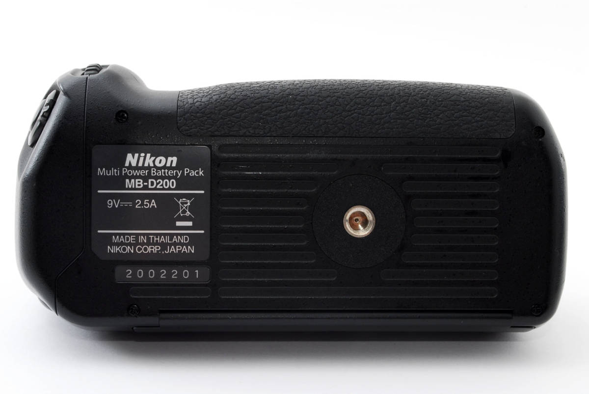 ☆新品級☆ NIKON ニコン マルチパワーバッテリーパック MB-D200 #2724