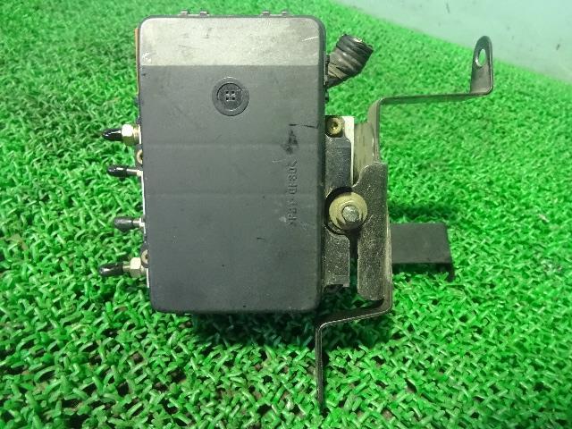 アクチュエーター フィット ABS ホンダ(純正)ABS GD1 -gd1 absの中古品 