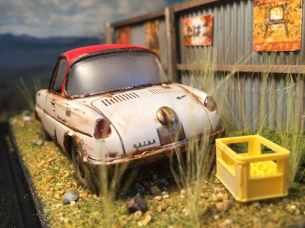 昭和レトロな風景 1\u204432 マツダ クーペ 旧車 自作ジオラマ完成品 