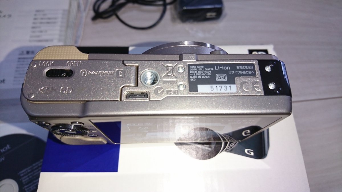★☆極美品 SONY Cyber-shot DSC-HX9V 光学16倍《元箱・付属品完備・純正バッテリー2個・HDMIケーブル》☆★_7