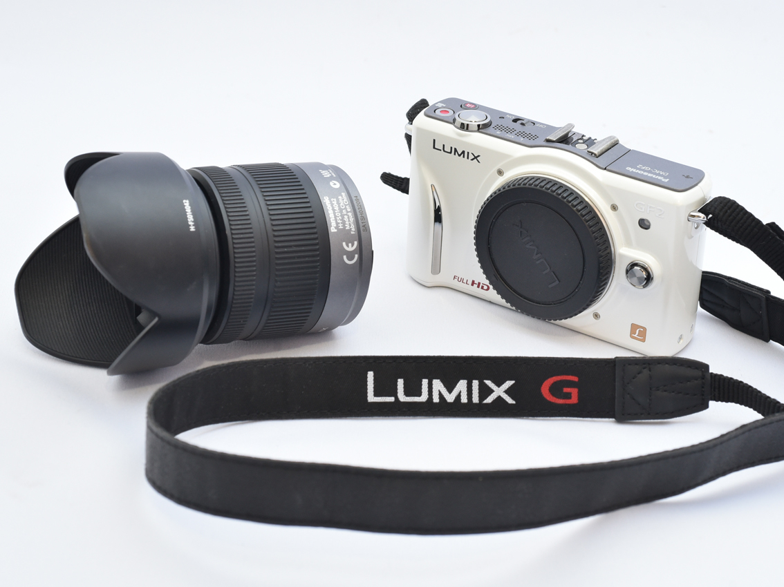 Panasonic パナソニック　GF2　本体と14-42mmズームレンズ_2