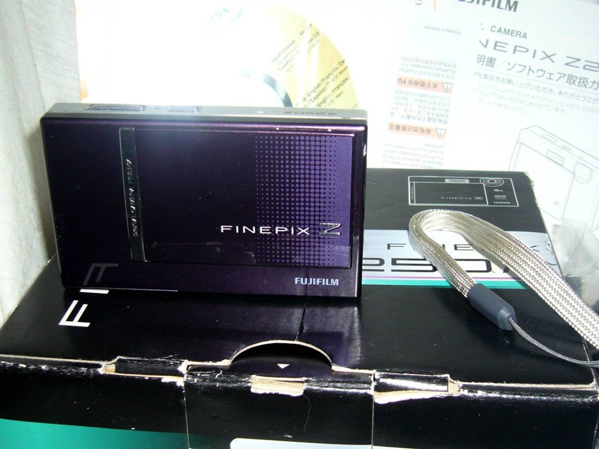 FUJIFILM FinePix Z250fd (1000万画素・光学5倍)元箱・バッテリー他付き_2