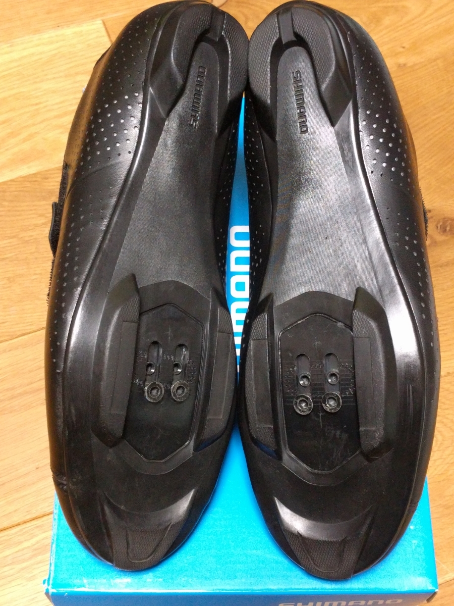 Shimano シマノ　RT5 SPD ビンディングシューズ　クリートボルト付！　ビンディング入門者にお薦め　サイズ42 26.5cm 
