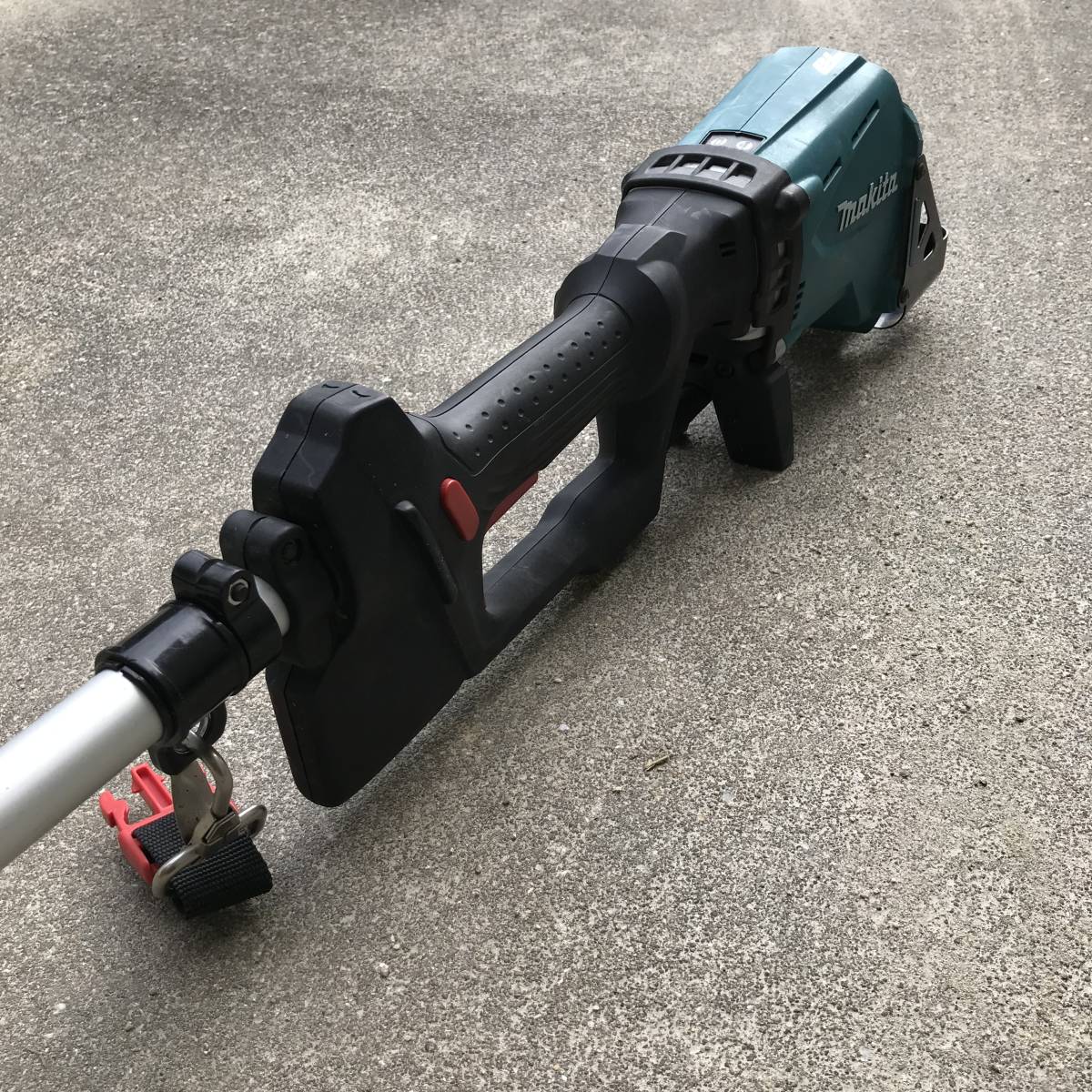 マキタ makita 草刈り機 充電式 36V充電式草刈機 MBC232D　TYPEⅡ 本体のみ(ループハンドル) 刈払_10