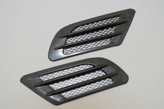 汎用ダミーダクトブラック エアロ　バンパー フェンダーなどに　ボンネット メッシュ柄ステッカー付き 黒 加工用 diy トヨタ ホンダ 日産_1