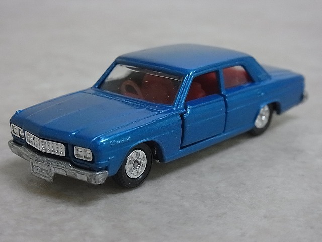 トミカ 黒箱 日本製 No.81 ニッサン プレジデント NISSAN PRESIDENT