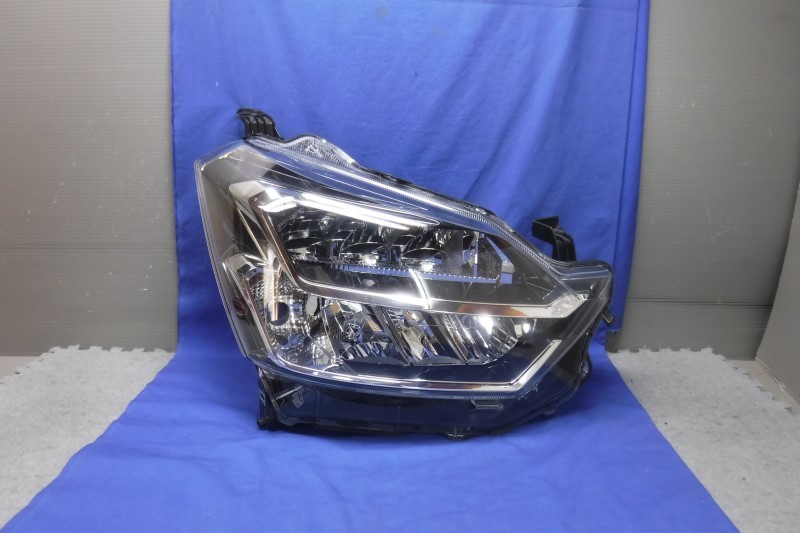 良品 ミライース LA350S⁄LA360S 右 ヘッドライト ハロゲン KOITO 100-69043