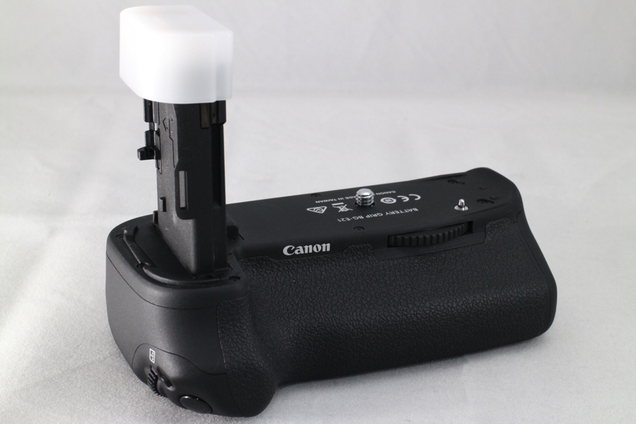 1485 キヤノン CANON バッテリーグリップ BG-E21 EOS6DmarkⅡ用 良品
