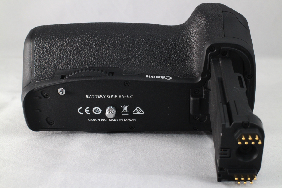 1485 キヤノン CANON バッテリーグリップ BG-E21 EOS6DmarkⅡ用 良品