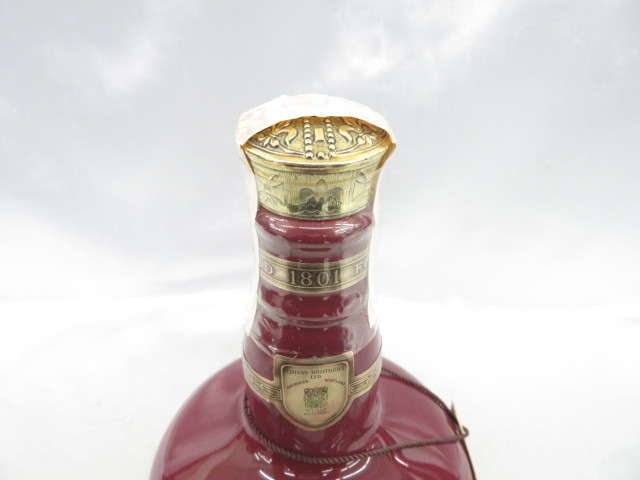 未開栓】ROYAL SALUTE ロイヤルサルート 21年 赤 陶器ボトル