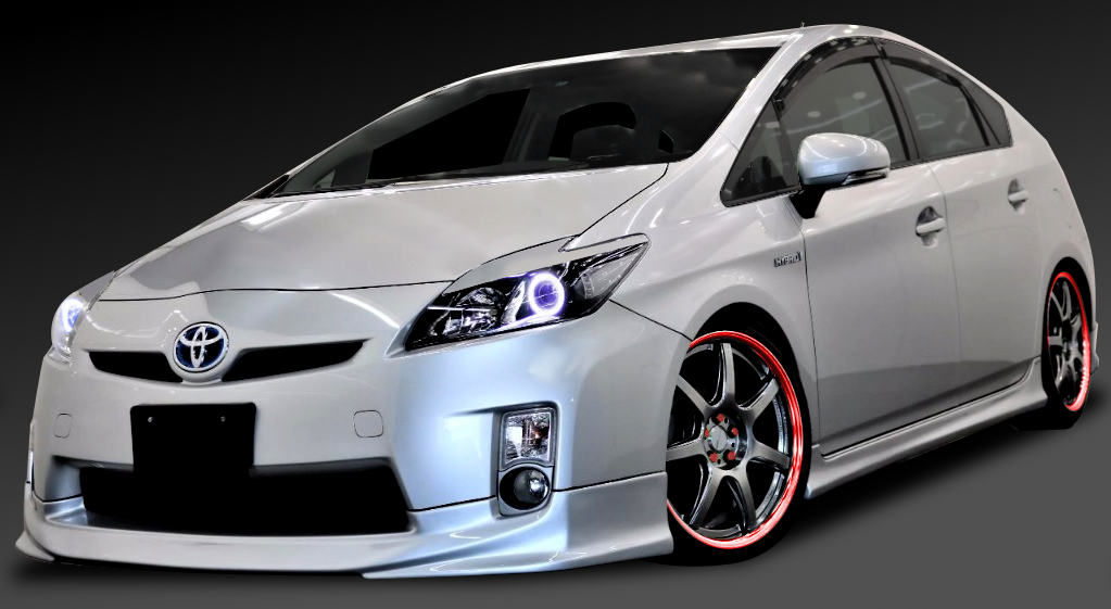 トヨタ プリウス ABS製 0 前期・後期の違い、中古車価格や流通量を 30 