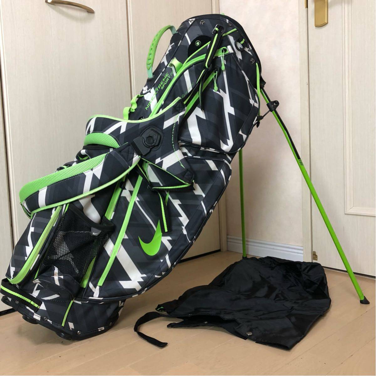 ナイキ NIKE キャディバッグ 軽量 アスリートのためのNike House