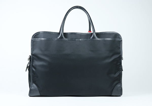 30%OFF】[3/31まで！] 店頭展示品 オロビアンコ ビジネスバッグ 