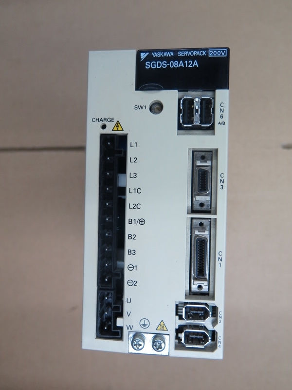 新品YASKAWA 安川電機 SGDS-08A12A サーボパック 【６ヶ月保証】