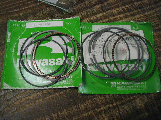 37145★ZZR250/KLE250★未使用・オーバーサイズピストンリング