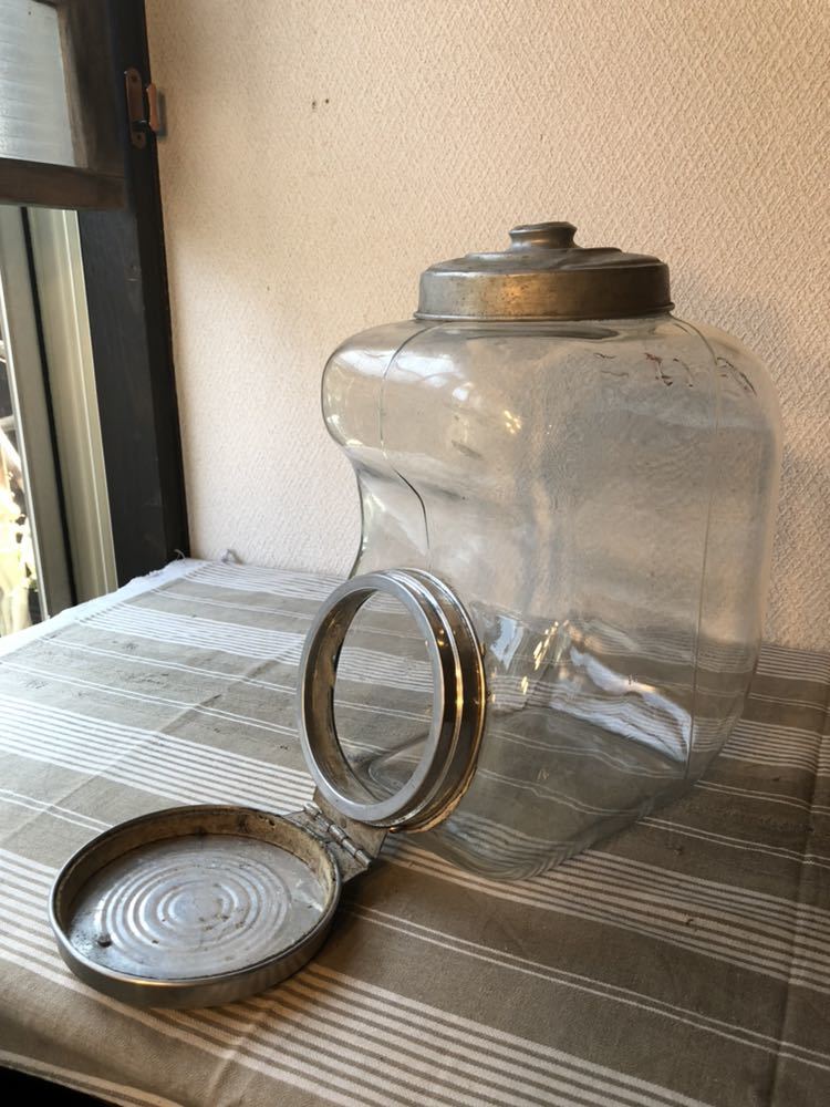 存在感抜群！アルミ開閉蓋付きの煙草陳列用ガラス瓶◇たばこ瓶◇ 【