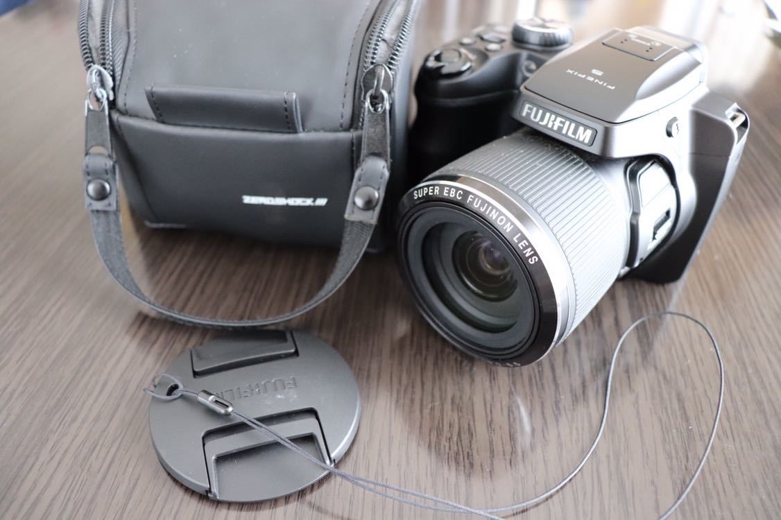 ☆FUJIFILM☆FinePix S8200☆デジカメ☆富士フイルム☆ファインピクス